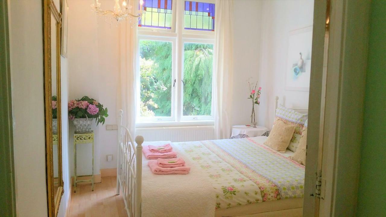 B&B Romantic Rooms Central Χάαρλεμ Εξωτερικό φωτογραφία